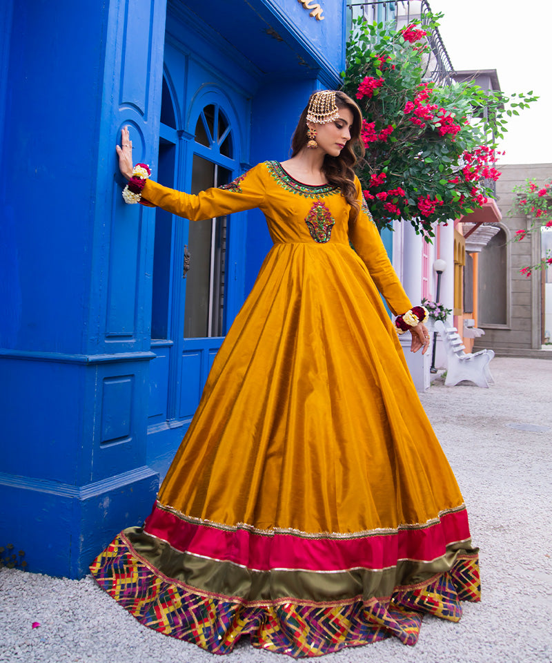 Shenderella 3pc(Frok, Dupatta, Bottom Capri)
